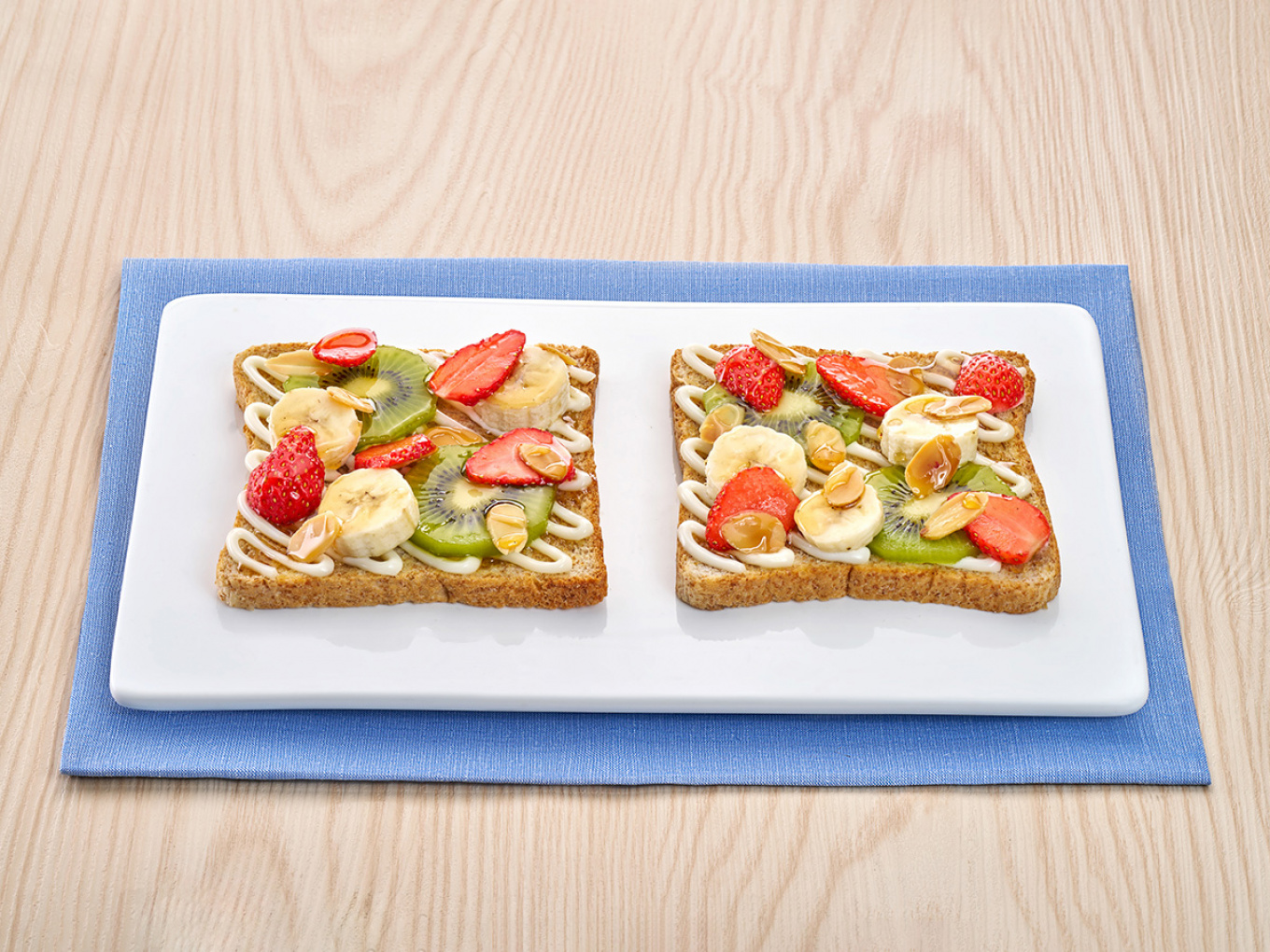 Sandwich Topping Buah dengan Yogurt