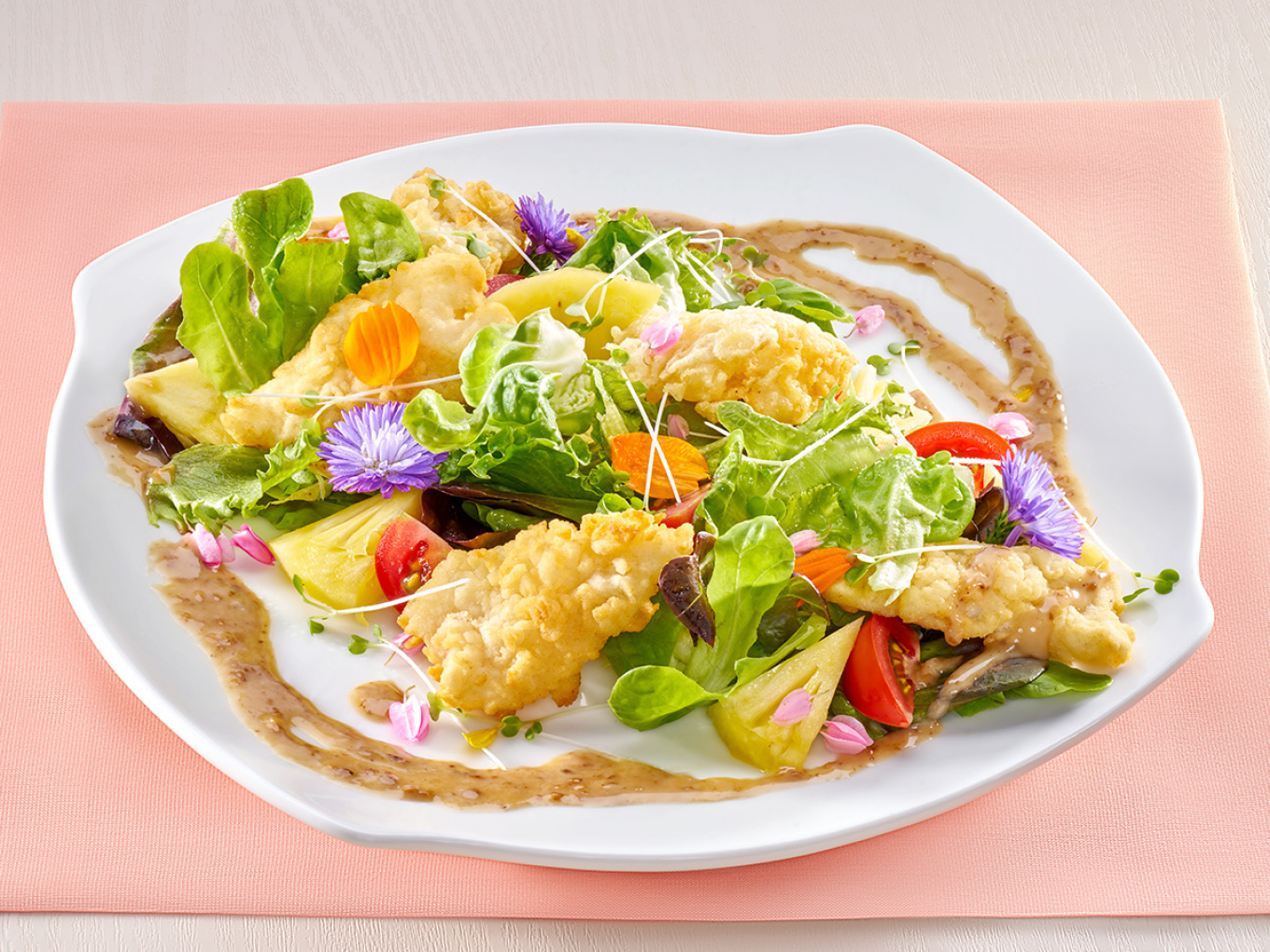 Salad dengan Cumi Goreng Tepung